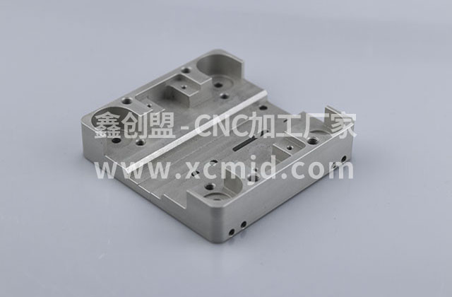  汽車連接器數(shù)控加工打樣有什么用？關(guān)于汽車連接器數(shù)控加工的幾點(diǎn)作用 